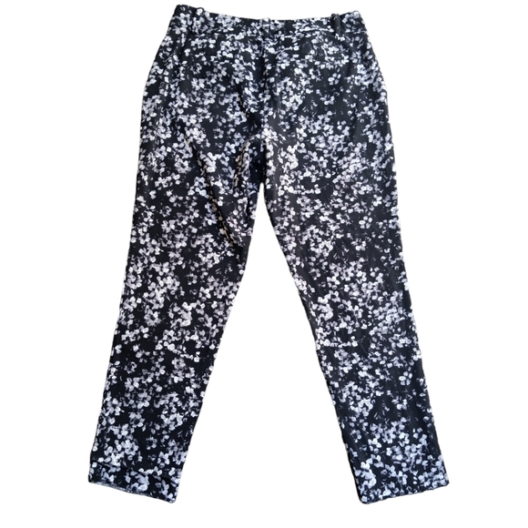 Ann Taylor Petite Large Black White Floral Pants - Picture 4 of 6